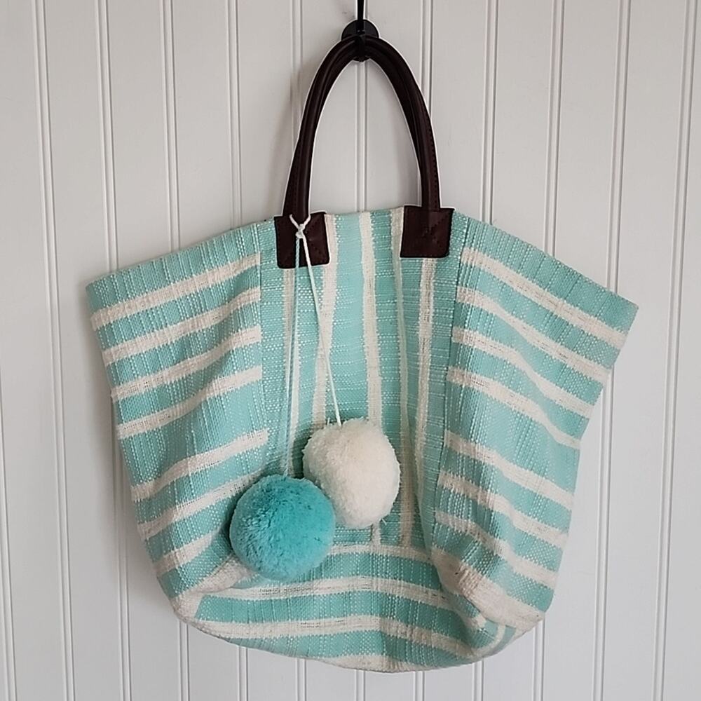Crown & Ivy Retro Stripe Beach Tote Pom Bag